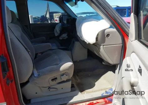 2000 Chevrolet Silverado 1500 Ls z USA, uszkodzony, nr VIN 2GCEC19T2Y1289205